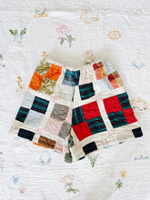 Antique Quilt Shorts 06 | 26"-33" (patchwork quilt)